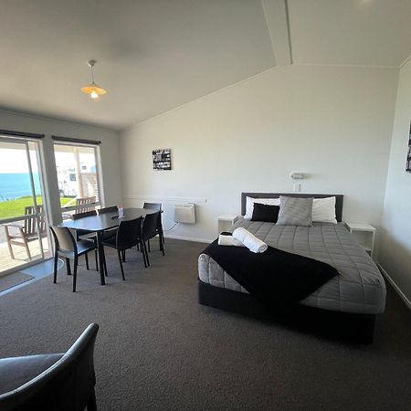 Belt Road Seaside Holiday Park New Plymouth Bagian luar foto