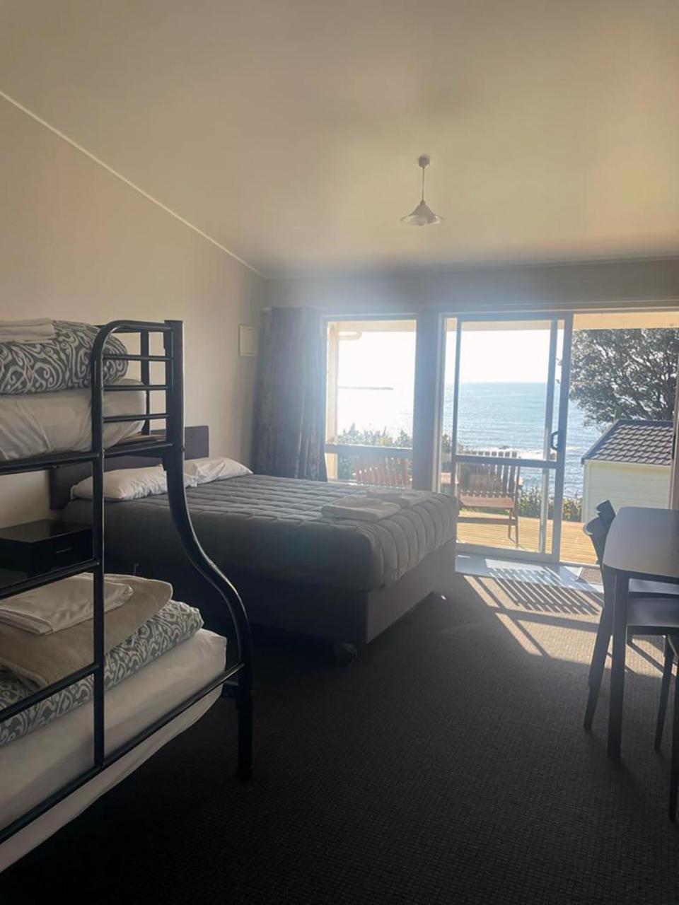Belt Road Seaside Holiday Park New Plymouth Bagian luar foto