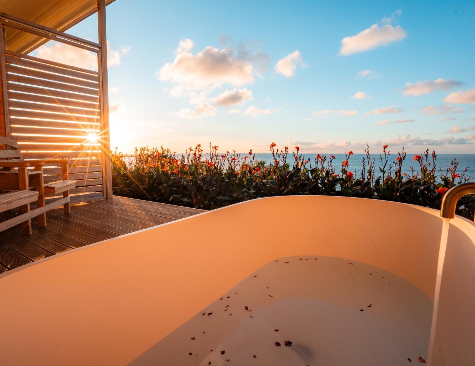 Belt Road Seaside Holiday Park New Plymouth Bagian luar foto